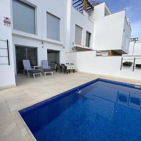 Holiday home Modern In With Private Pool *
