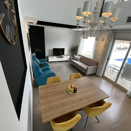 Modern In With Private Pool Holiday home