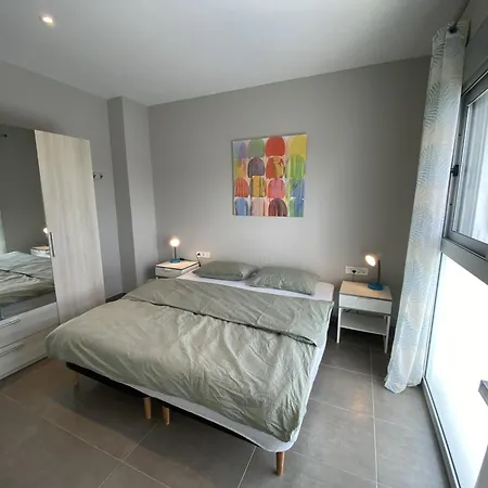 Modern In With Private Pool Holiday home *