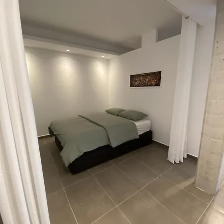 Holiday home Modern In With Private Pool *